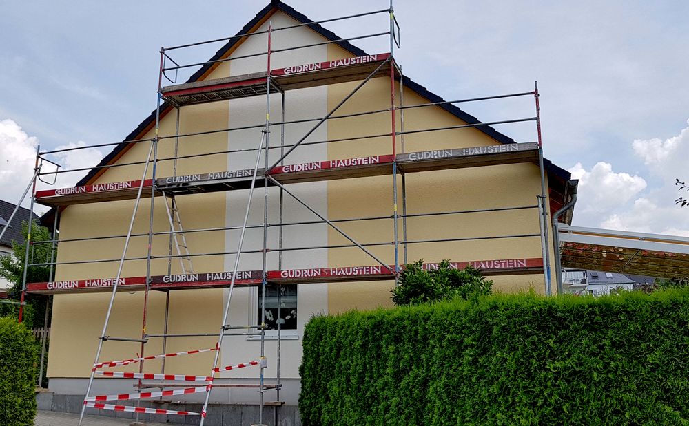 Fassadenanstrichen mittels Dispersionsfarben Fassadenanstrichen mittels Dispersionsfarben…